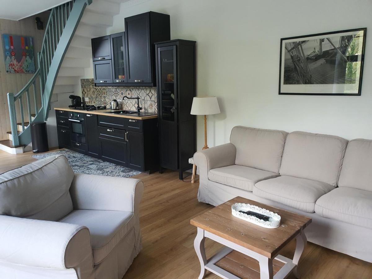 Les Bords De Rance Villa Dinan Bagian luar foto